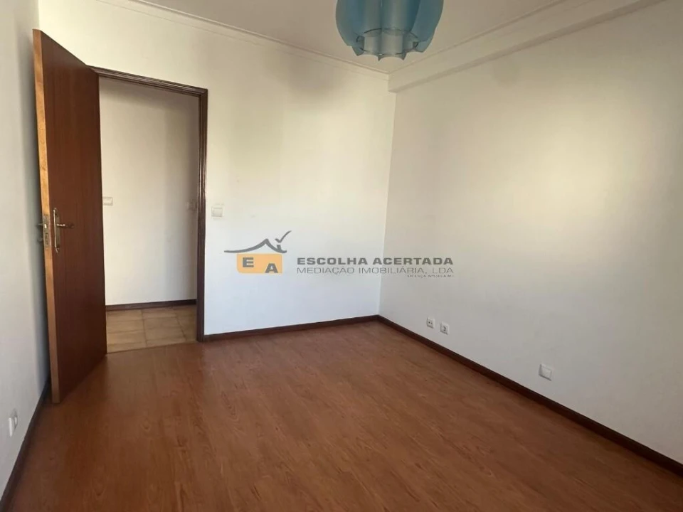 Apartamento T2 para Venda em Aguas Santas Foto 10