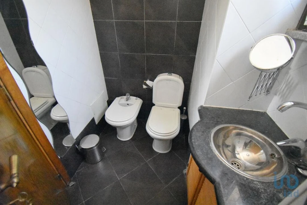 Moradia T2 para Venda em Benfeita Foto 10