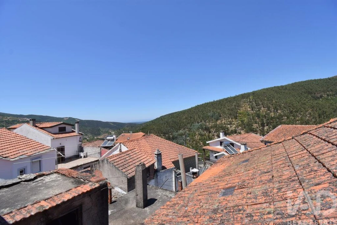 Moradia T2 para Venda em Benfeita Foto 19