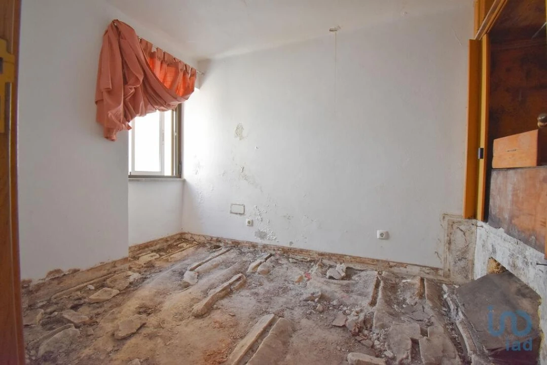 Moradia T2 para Venda em Benfeita Foto 8