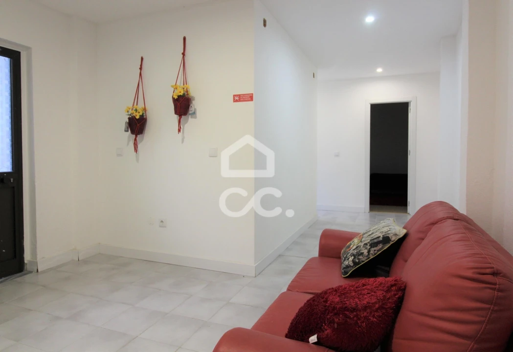 Apartamento T1 para Arrendamento em Amora Foto 7