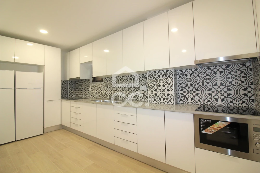 Apartamento T1 para Arrendamento em Amora Foto 1