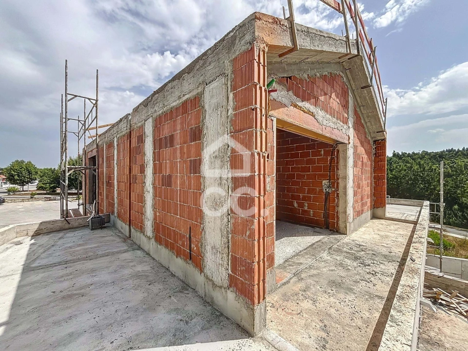 Moradia T4 para Venda em Santa Maria, São Pedro e Sobral da Lagoa Foto 27