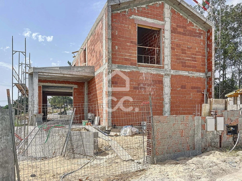 Moradia T4 para Venda em Santa Maria, São Pedro e Sobral da Lagoa Foto 31