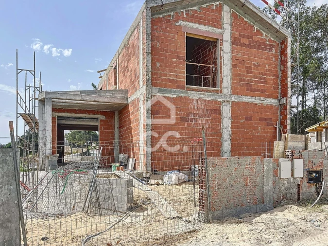 Moradia T4 para Venda em Santa Maria, São Pedro e Sobral da Lagoa Foto 31