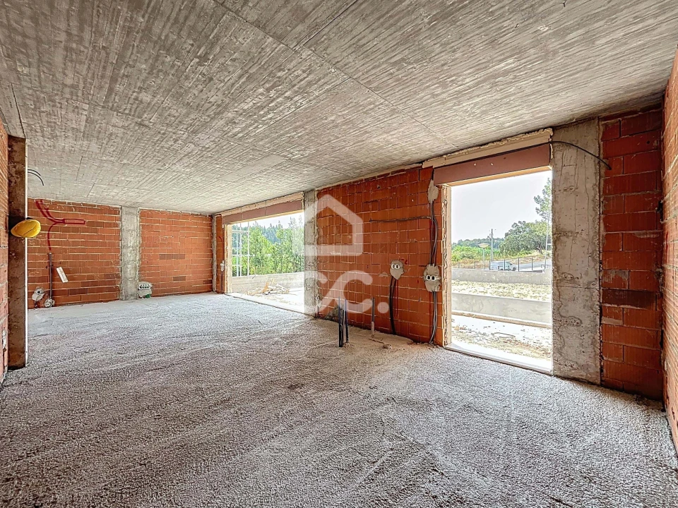 Moradia T4 para Venda em Santa Maria, São Pedro e Sobral da Lagoa Foto 5