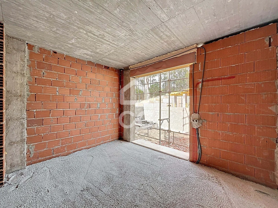 Moradia T4 para Venda em Santa Maria, São Pedro e Sobral da Lagoa Foto 13