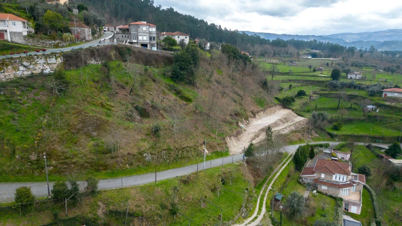 Terreno para Venda em Aboadela, Sanche e Várzea Foto 13