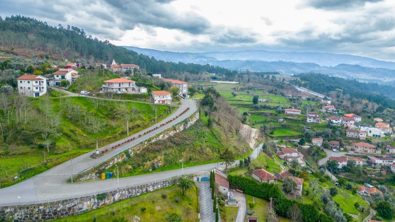 Terreno para Venda em Aboadela, Sanche e Várzea Foto 2