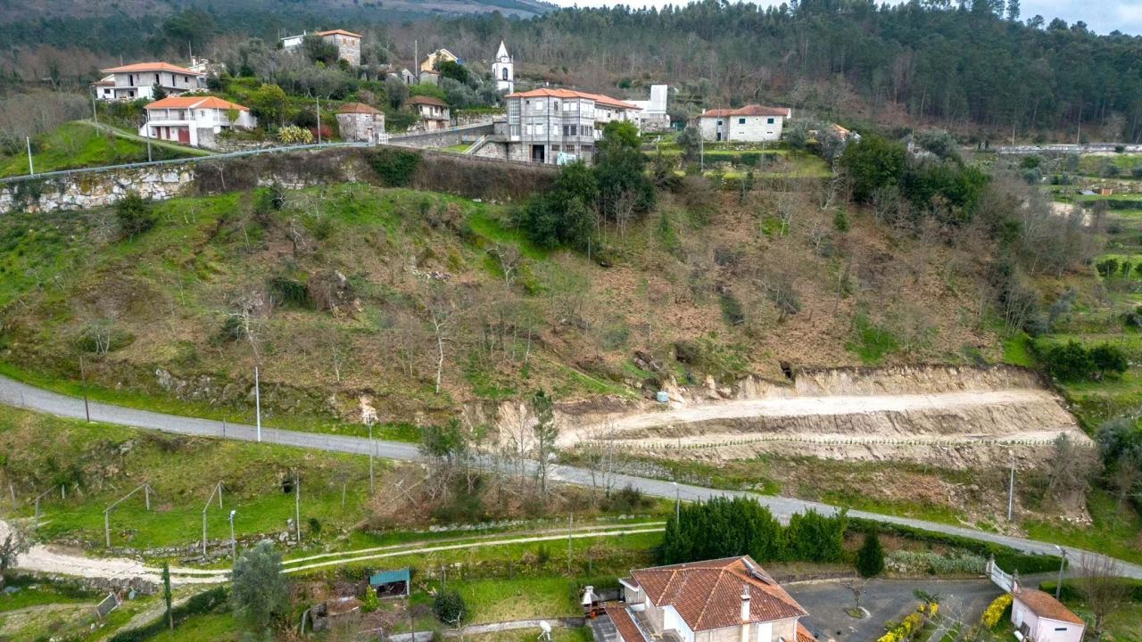 Terreno para Venda em Aboadela, Sanche e Várzea Foto 14