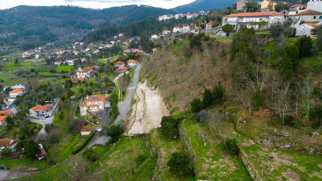 Terreno para Venda em Aboadela, Sanche e Várzea Foto 28