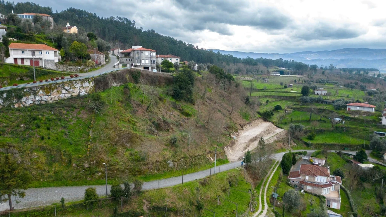Terreno para Venda em Aboadela, Sanche e Várzea Foto 7