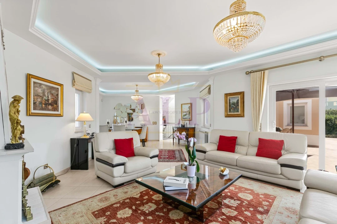 Moradia T4 para Venda em Lagos (São Sebastião e Santa Maria) Foto 9