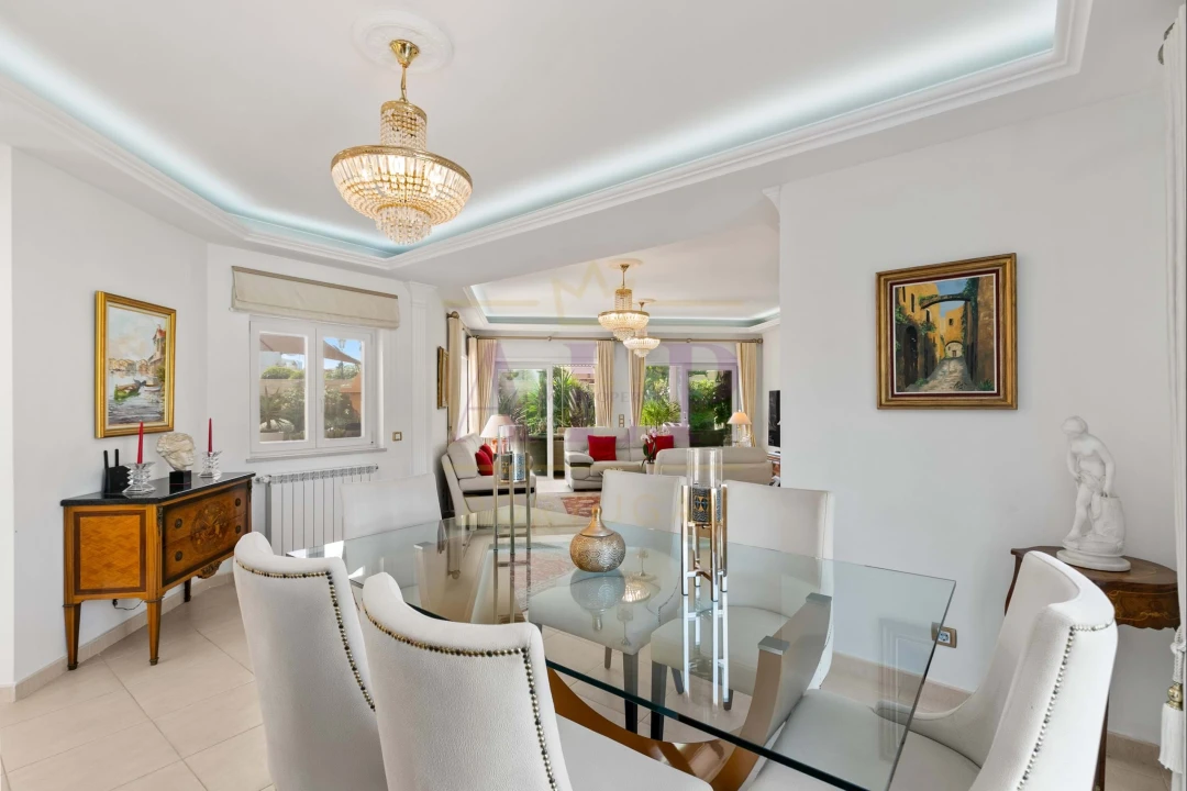 Moradia T4 para Venda em Lagos (São Sebastião e Santa Maria) Foto 7