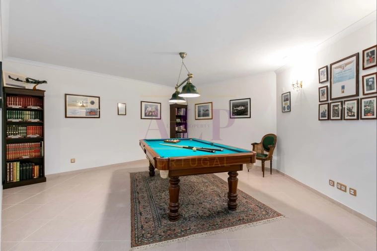 Moradia T4 para Venda em Lagos (São Sebastião e Santa Maria) Foto 32