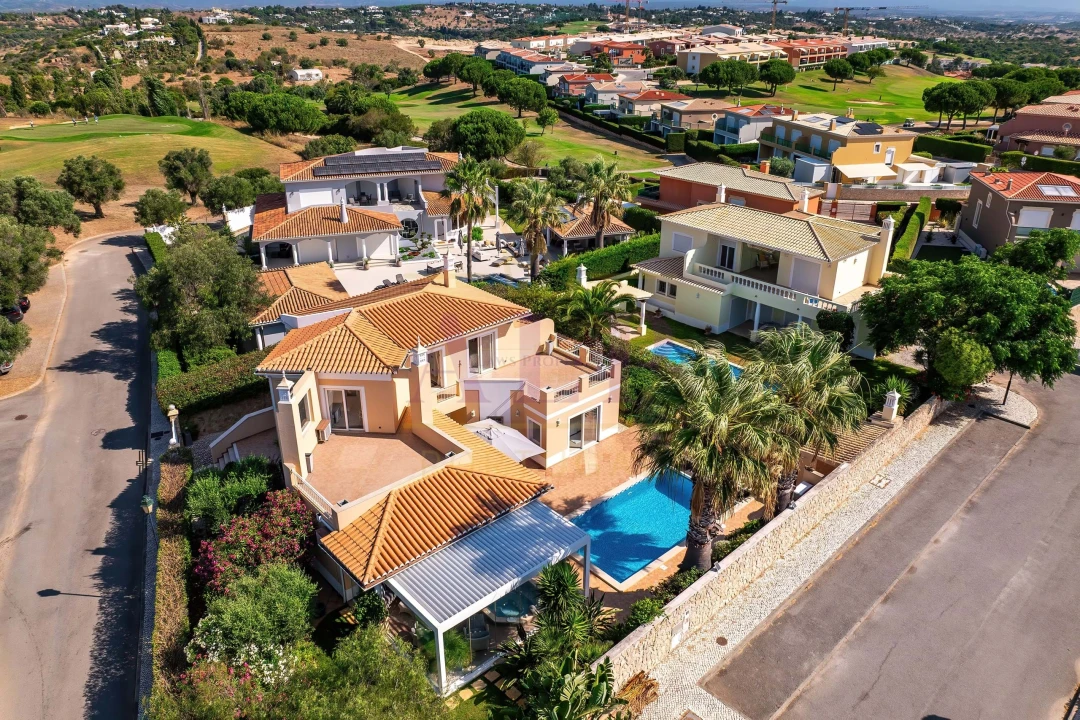 Moradia T4 para Venda em Lagos (São Sebastião e Santa Maria) Foto 49