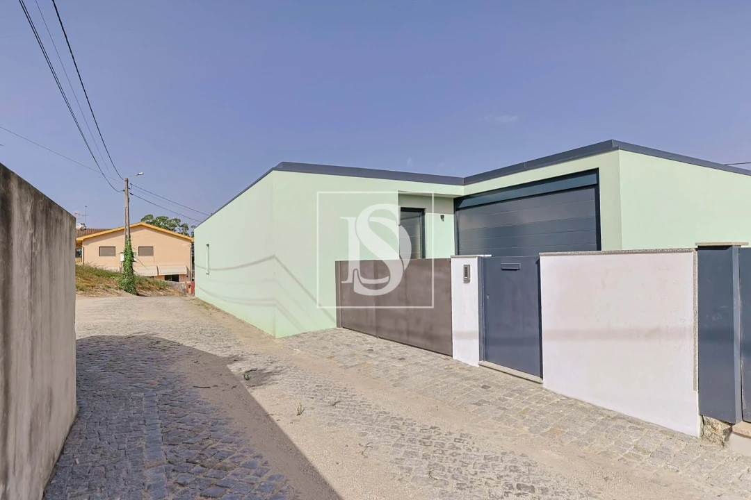 Moradia T3 para Venda em Nine Foto 12