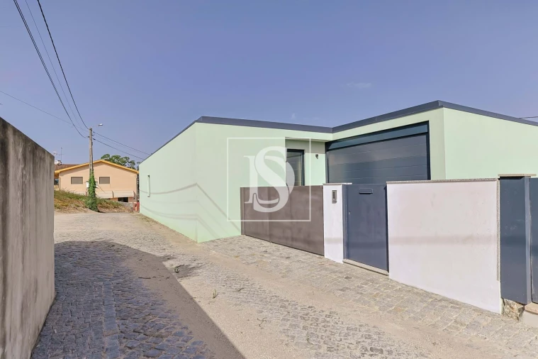 Moradia T3 para Venda em Nine Foto 12