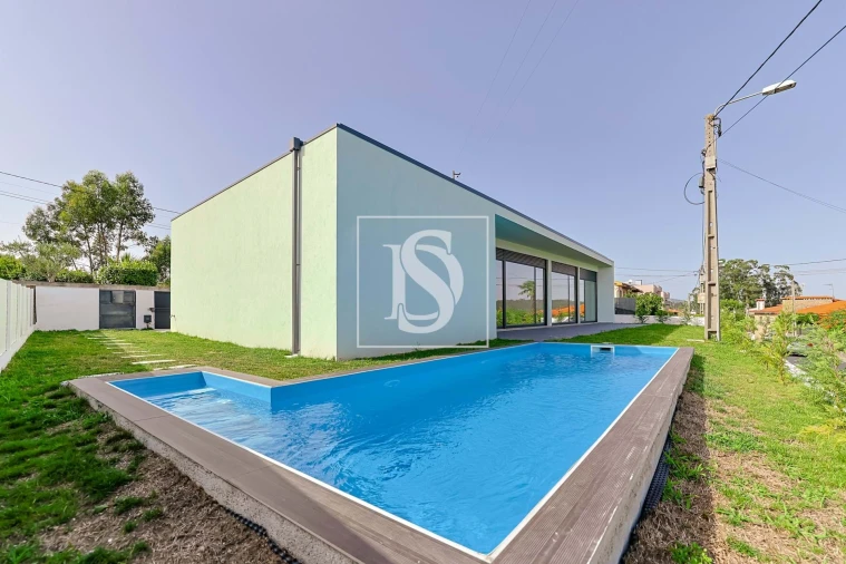 Moradia T3 para Venda em Nine Foto 10