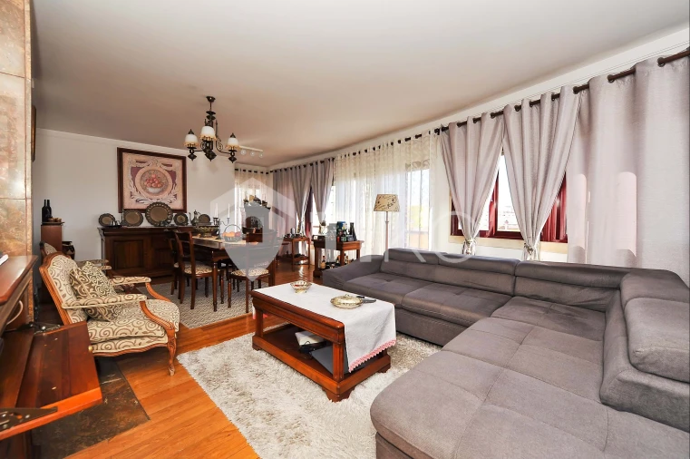 Apartamento T4 para Venda em União das Freguesias de Setúbal Foto 3