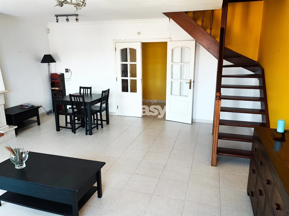 Apartamento T5 para Venda em Almeirim Foto 45