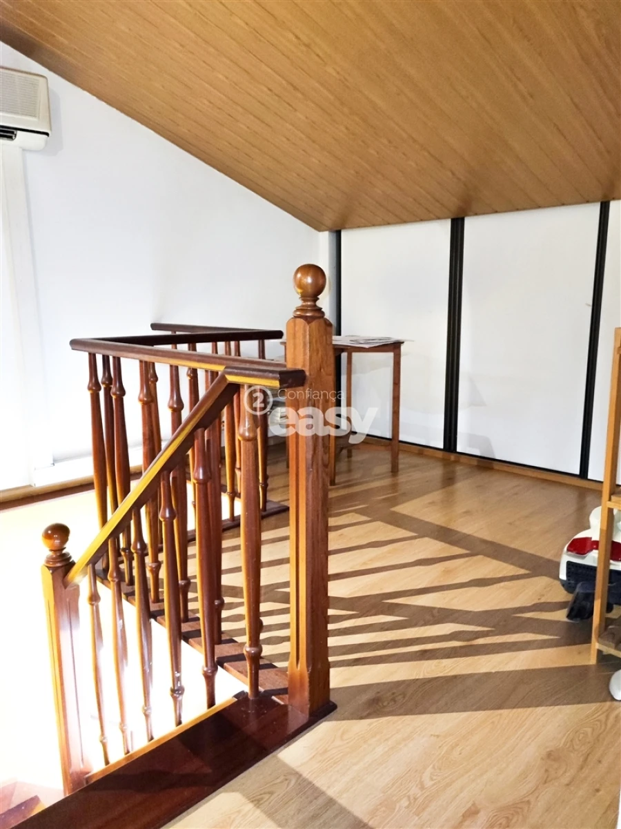 Apartamento T5 para Venda em Almeirim Foto 21