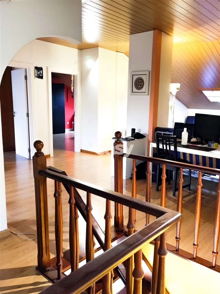 Apartamento T5 para Venda em Almeirim Foto 15