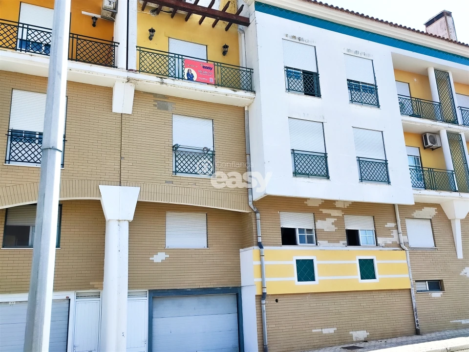 Apartamento T5 para Venda em Almeirim Foto 7