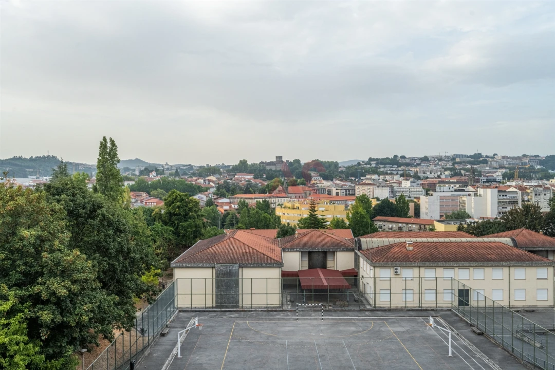 Apartamento T2 para Venda em Urgezes Foto 12