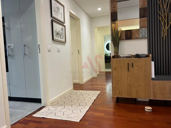 Apartamento T2 para Venda em Urgezes Foto 7
