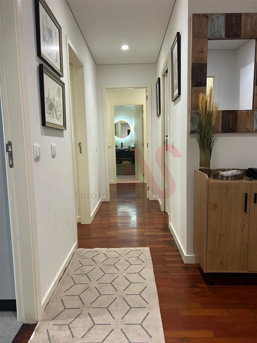 Apartamento T2 para Venda em Urgezes Foto 6