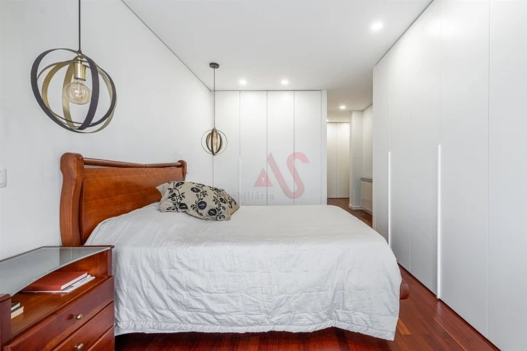 Apartamento T2 para Venda em Urgezes Foto 19