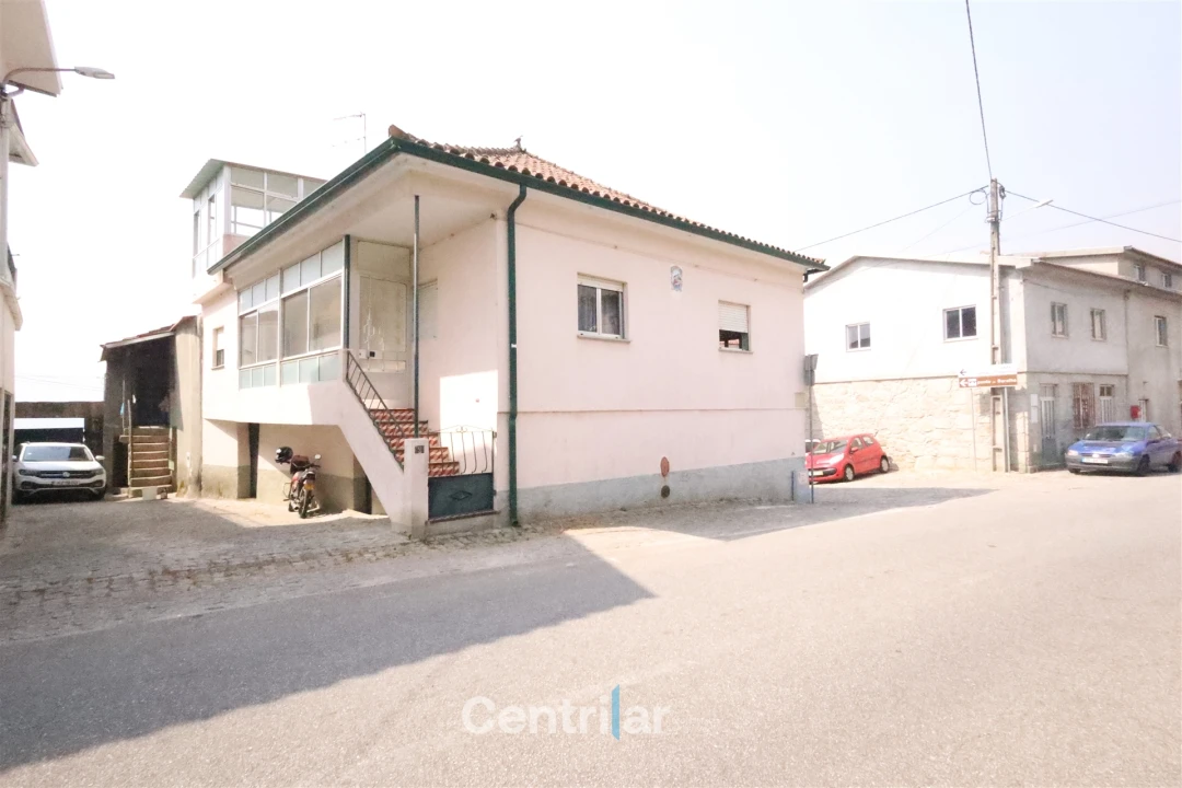 Moradia T3 para Venda em Real Foto 2