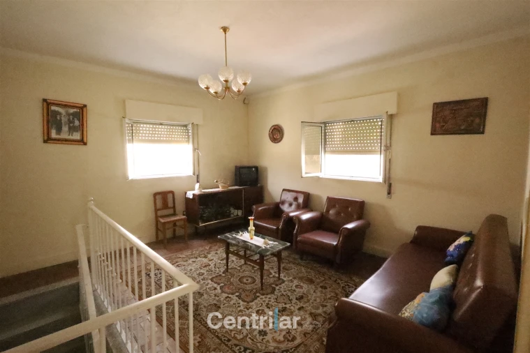 Moradia T3 para Venda em Real Foto 17