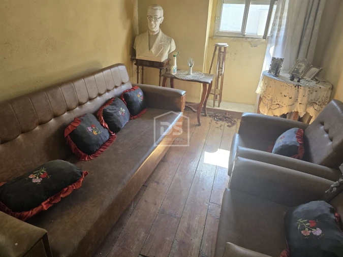 Moradia T0 para Venda em Queiriga