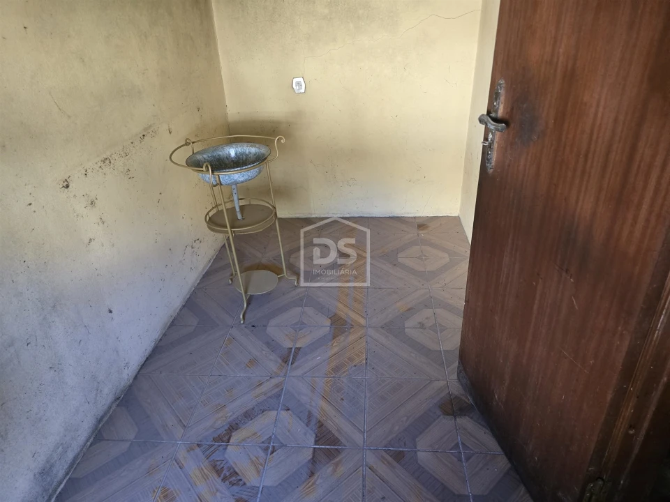 Moradia T0 para Venda em Queiriga Foto 23