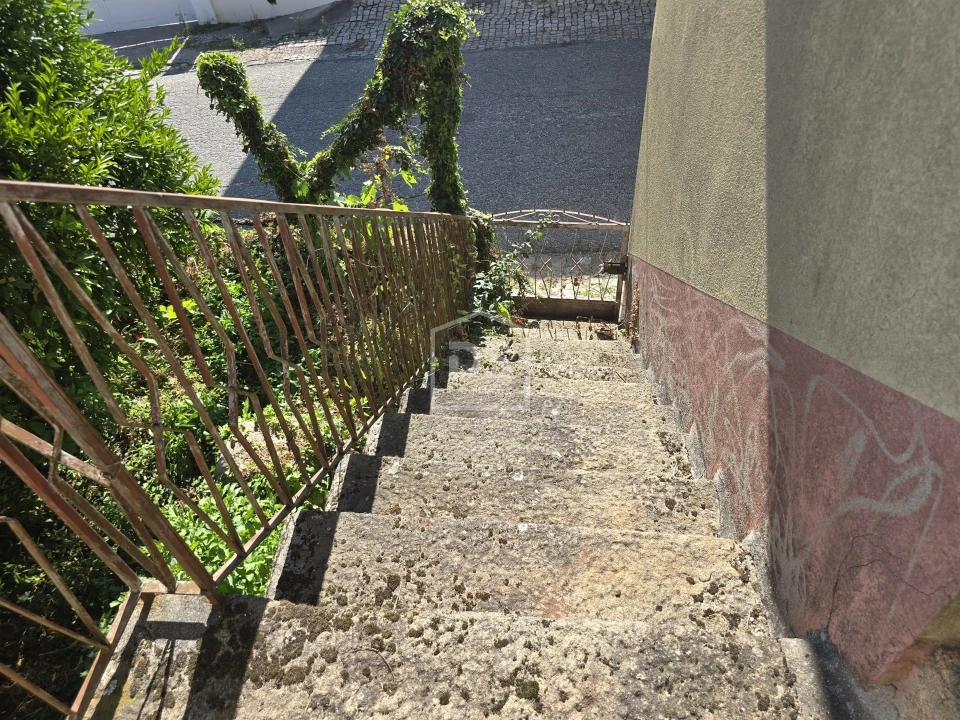 Moradia T0 para Venda em Queiriga Foto 15