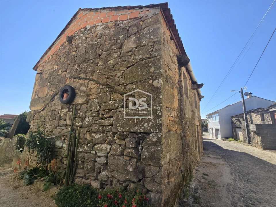 Moradia T0 para Venda em Queiriga Foto 19