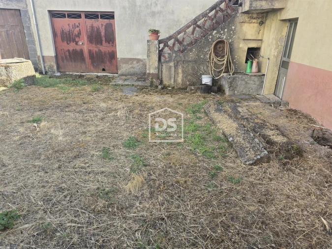 Moradia T0 para Venda em Queiriga Foto 16