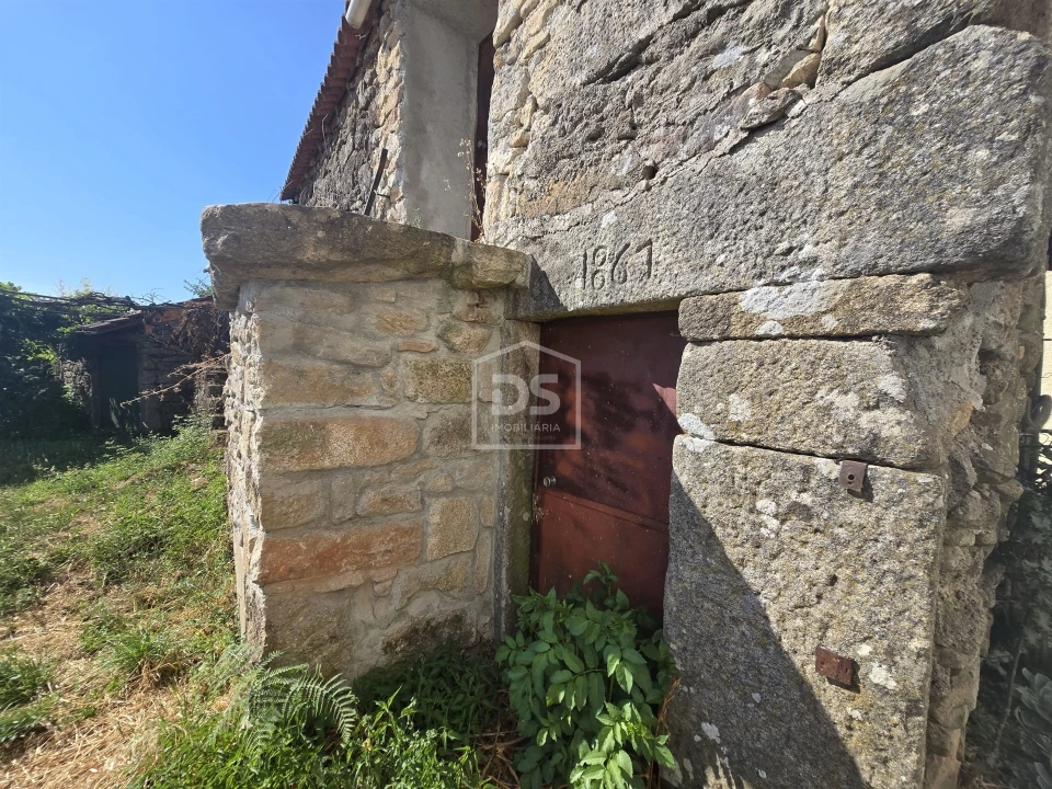 Moradia T0 para Venda em Queiriga Foto 10