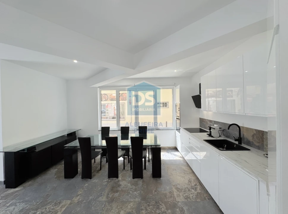 Apartamento T3 para Venda em Quarteira Foto 4