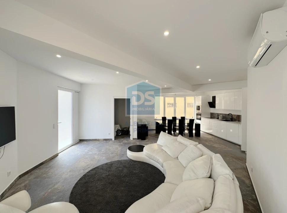 Apartamento T3 para Venda em Quarteira Foto 16