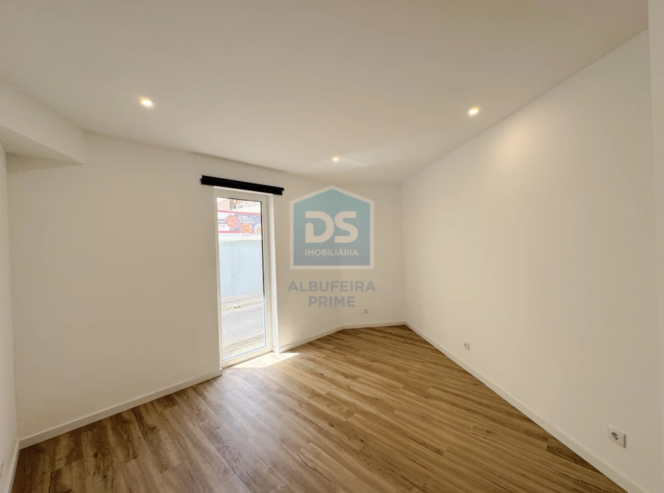 Apartamento T3 para Venda em Quarteira Foto 41