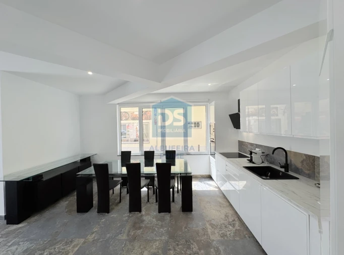 Apartamento T3 para Venda em Quarteira Foto 4