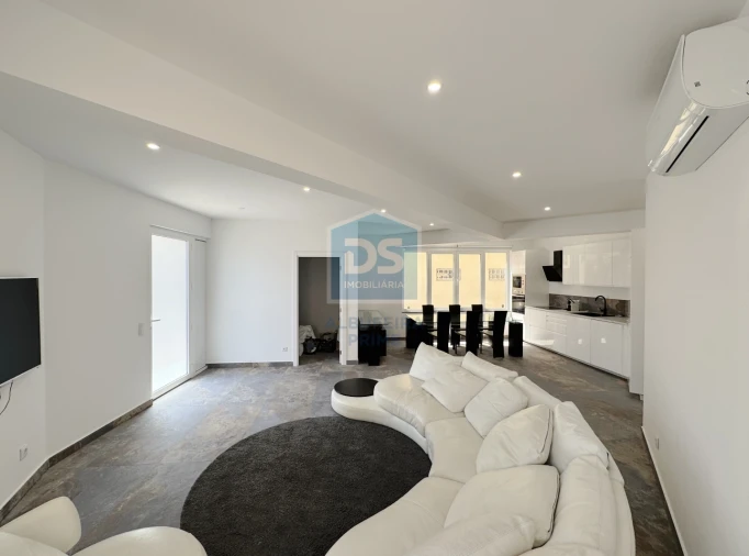 Apartamento T3 para Venda em Quarteira Foto 16