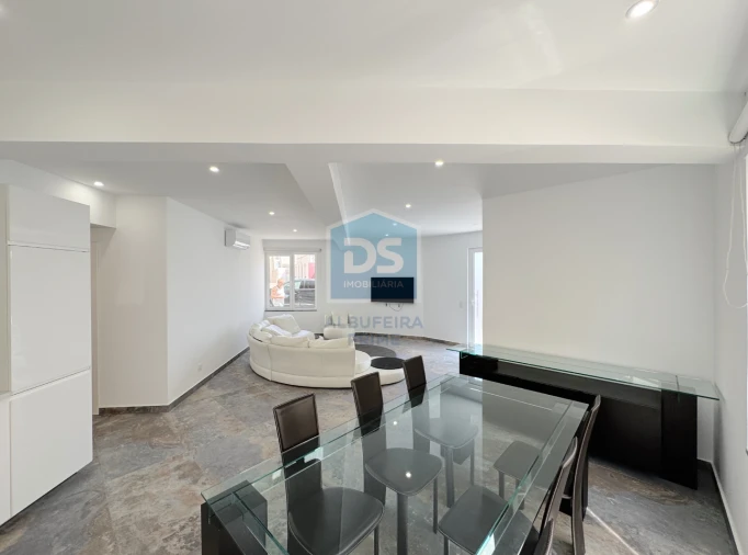 Apartamento T3 para Venda em Quarteira Foto 8