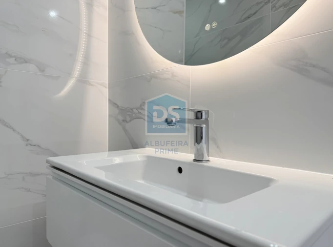 Apartamento T3 para Venda em Quarteira Foto 31