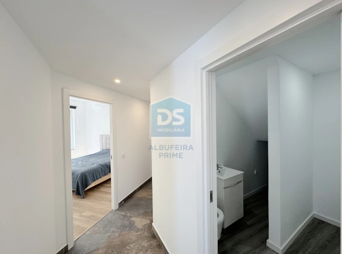 Apartamento T3 para Venda em Quarteira Foto 38