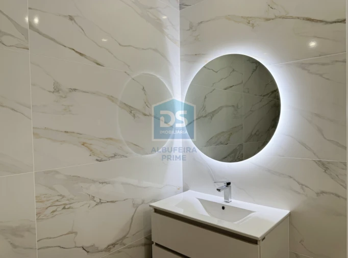 Apartamento T3 para Venda em Quarteira Foto 23