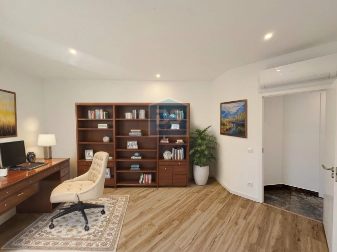 Apartamento T3 para Venda em Quarteira Foto 10